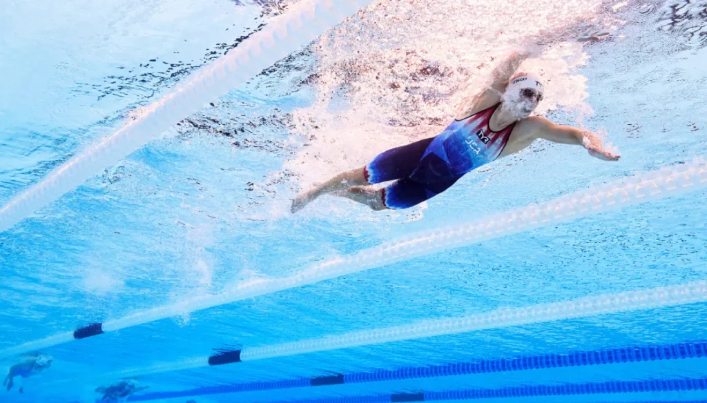 ว่ายน้ำและวัฒนธรรมเยาวชนอเมริกัน