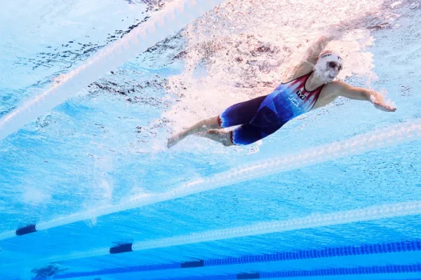 ว่ายน้ำและวัฒนธรรมเยาวชนอเมริกัน